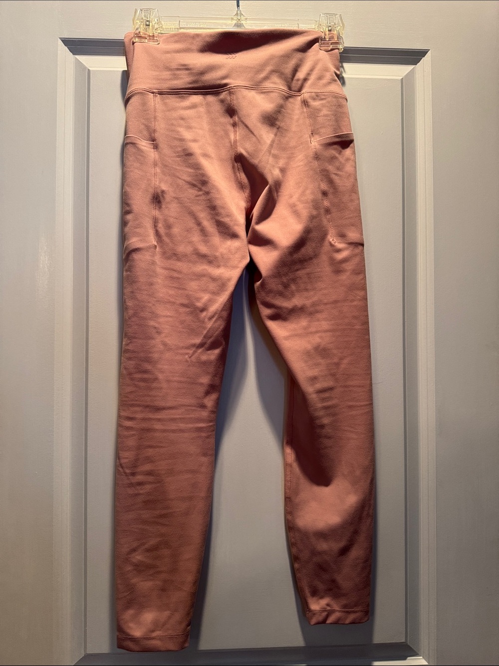 all in motion Dusty Pink High-Rise Leggings with Side Pockets 7/8 - Picture 3 of 3